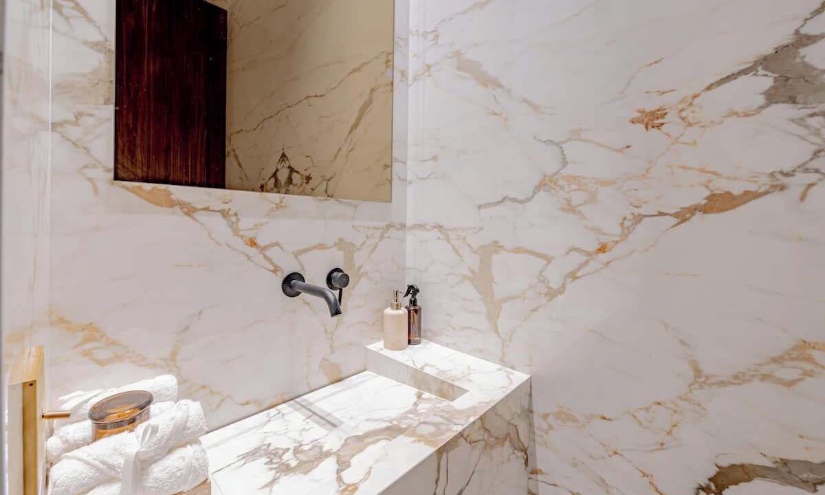 Photo of Bathroom in Porte-Dauphine