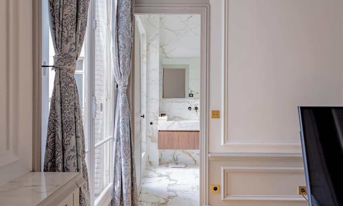 Photo of Bathroom in Porte-Dauphine