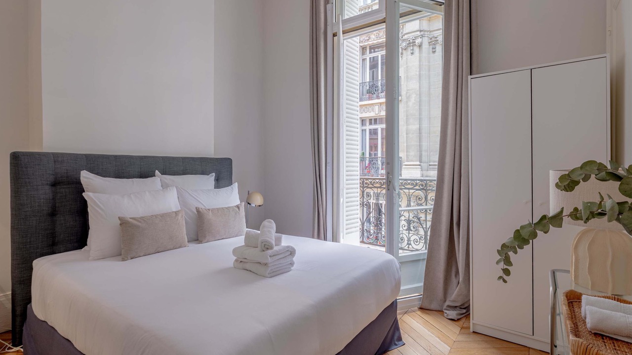 Photo of Bedroom in Chaillot