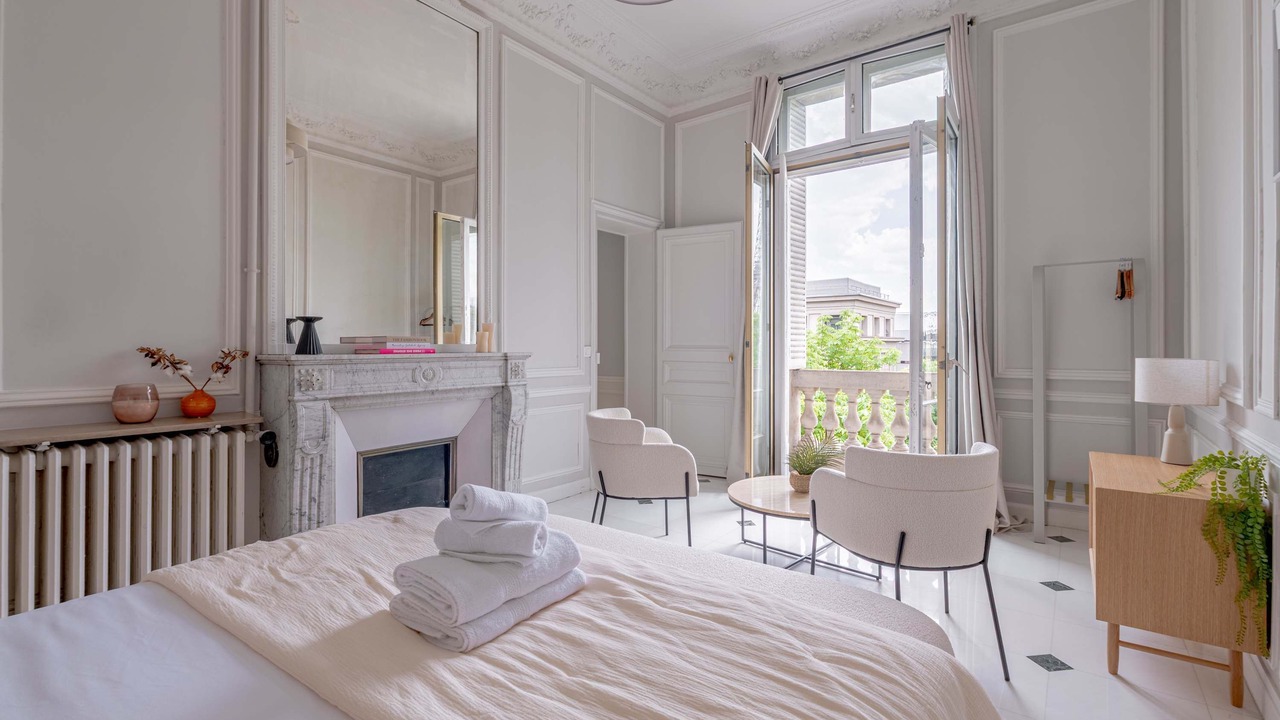 Photo of Bedroom in Chaillot