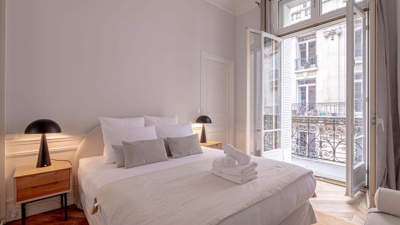 Photo of Bedroom in Chaillot