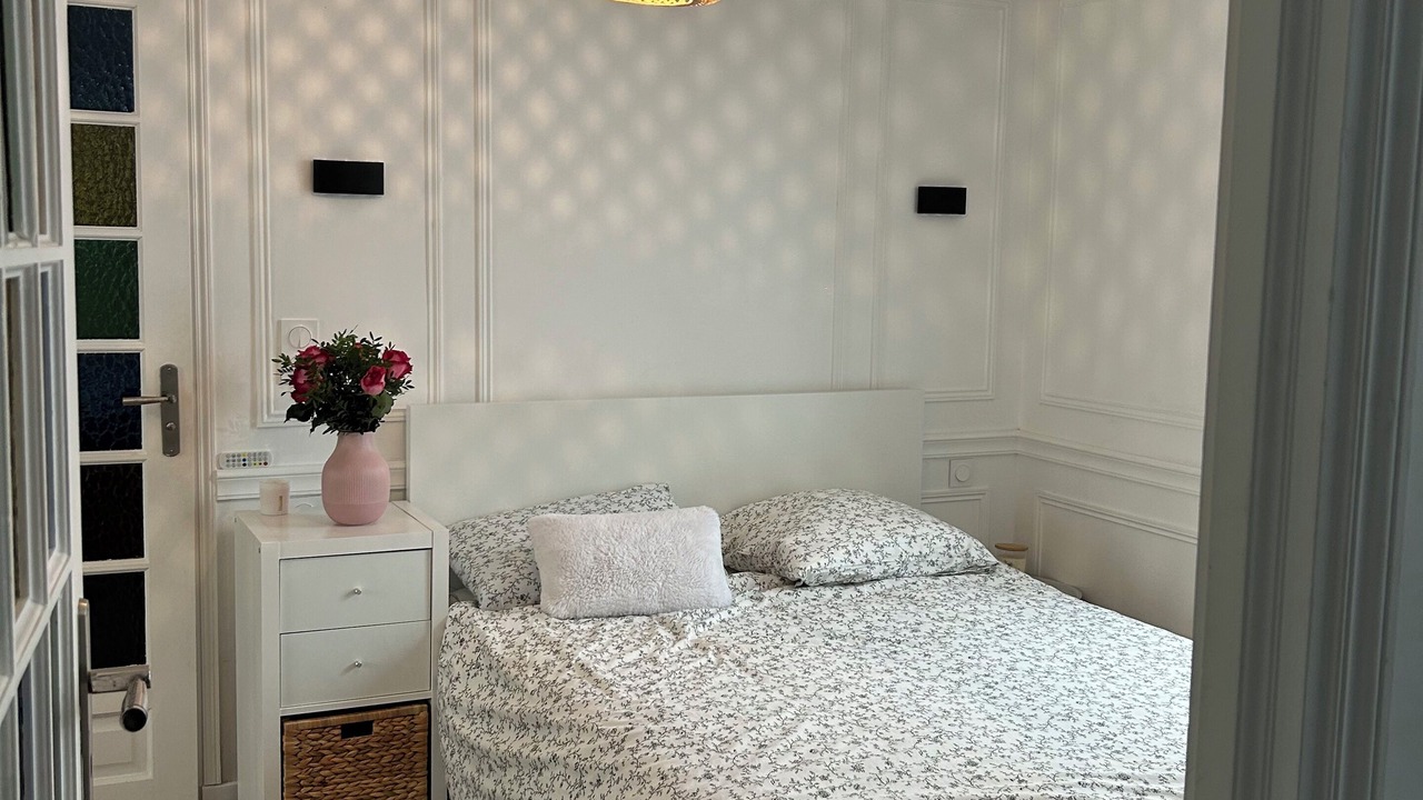 Photo of Bedroom in Suresnes