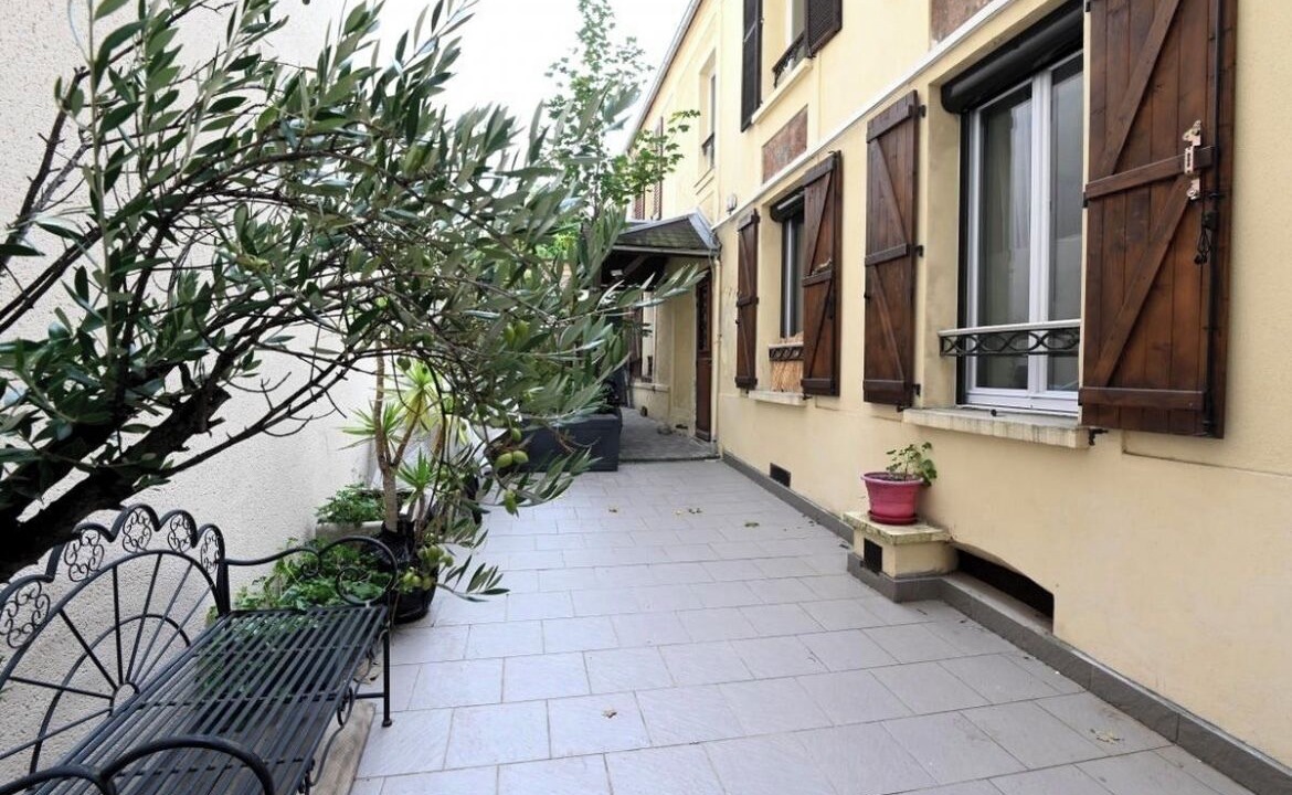 Photo of Patio Balcony in Suresnes