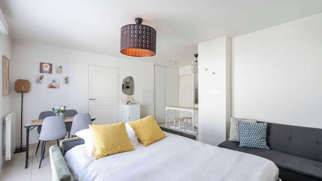 Photo of Bedroom in Pantin