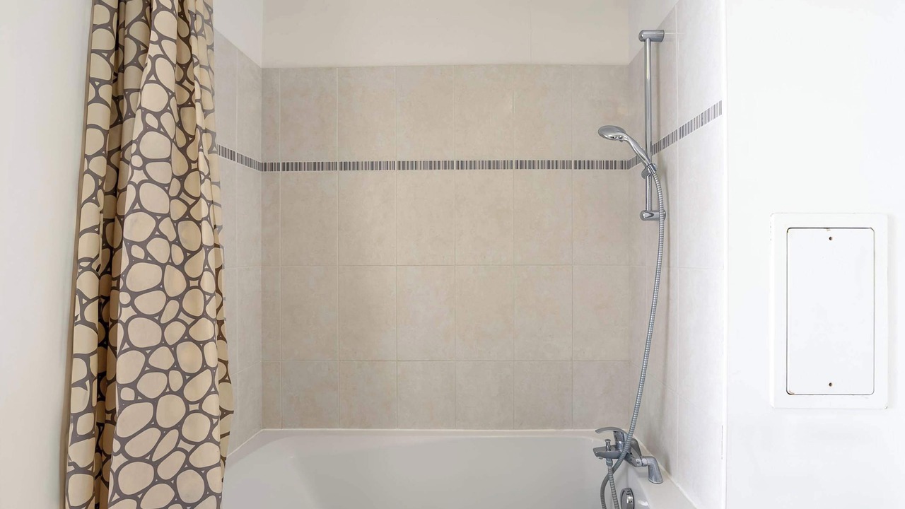 Photo of Bathroom in Pantin