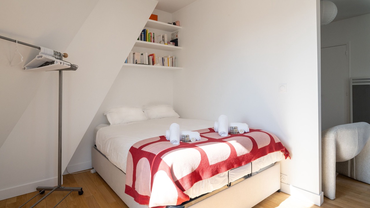 Photo of Bedroom in Quinze-Vingts