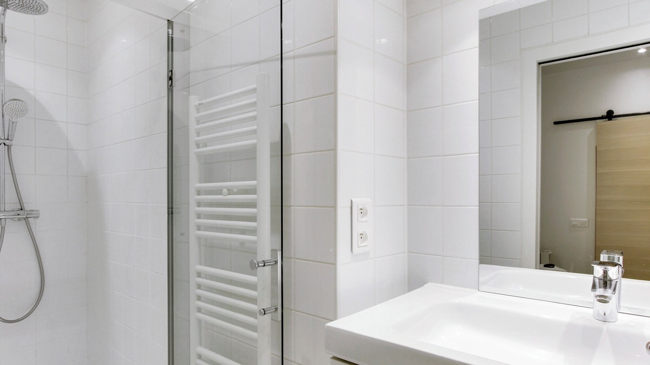 Photo of Bathroom in Batignolles