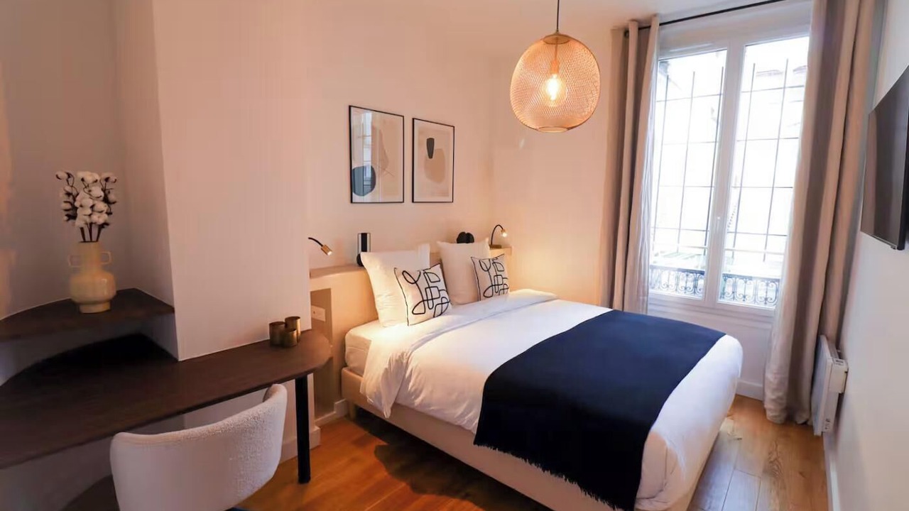 Photo of Bedroom in Marais