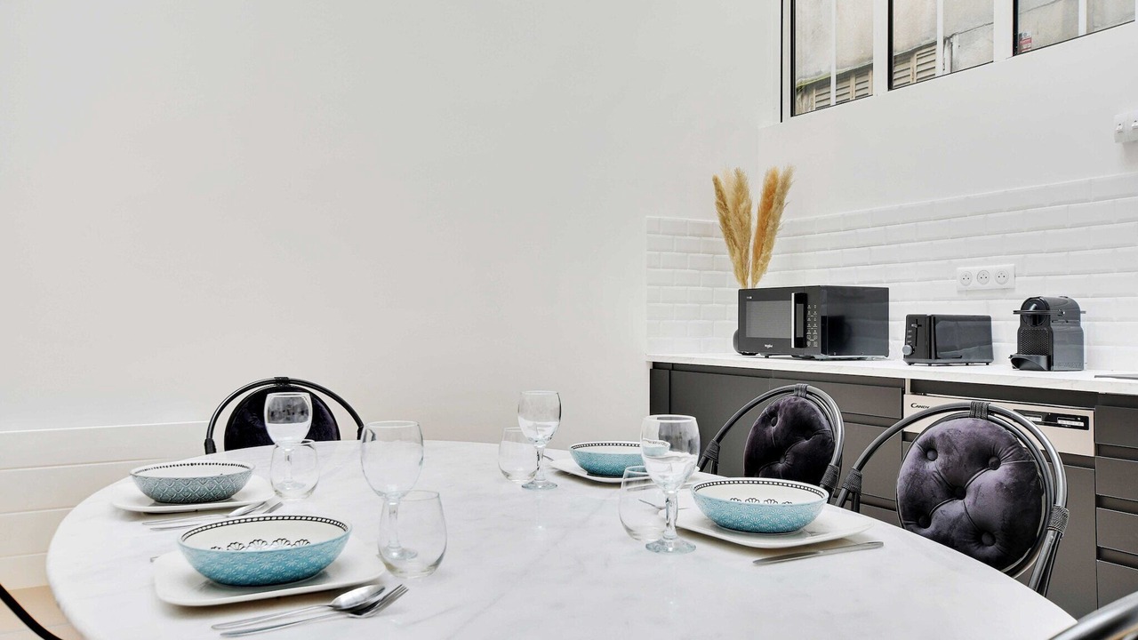 Photo of Livingroom in Quartier de la Folie-Mericourt