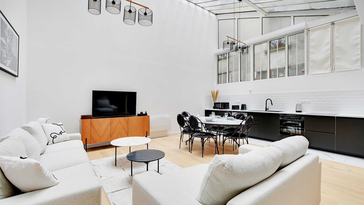 Photo of Livingroom in Quartier de la Folie-Mericourt