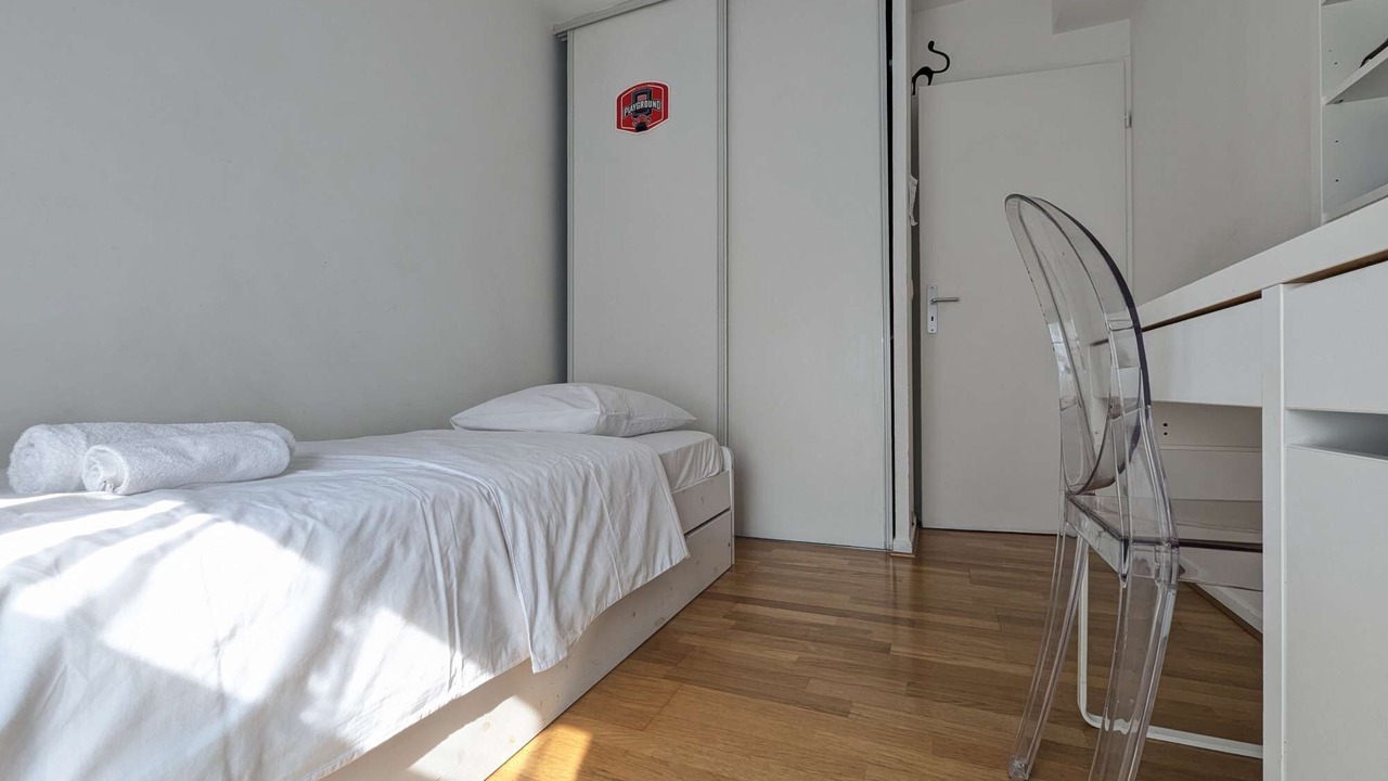Photo of Bedroom in Asnieres-sur-Seine