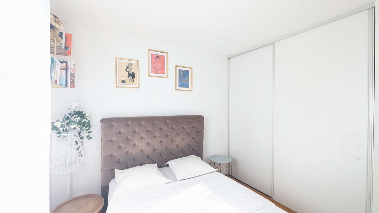 Photo of Bedroom in Asnieres-sur-Seine