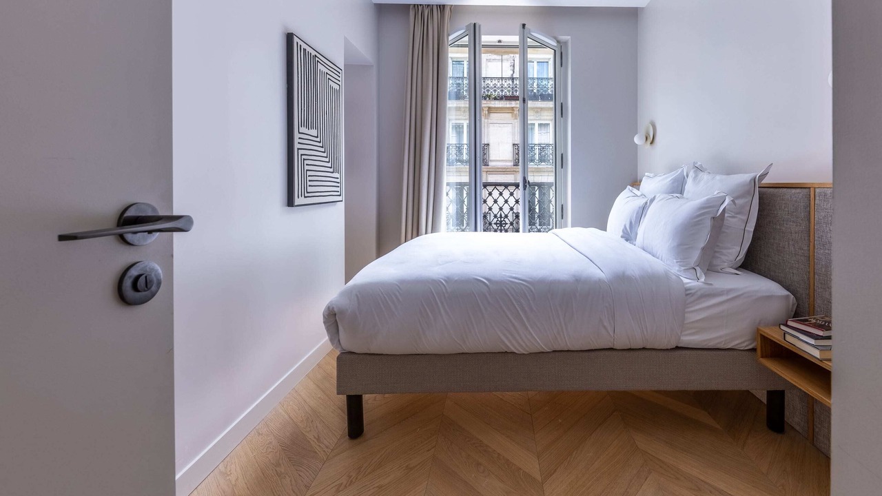 Photo of Bedroom in Arts-et-Metiers