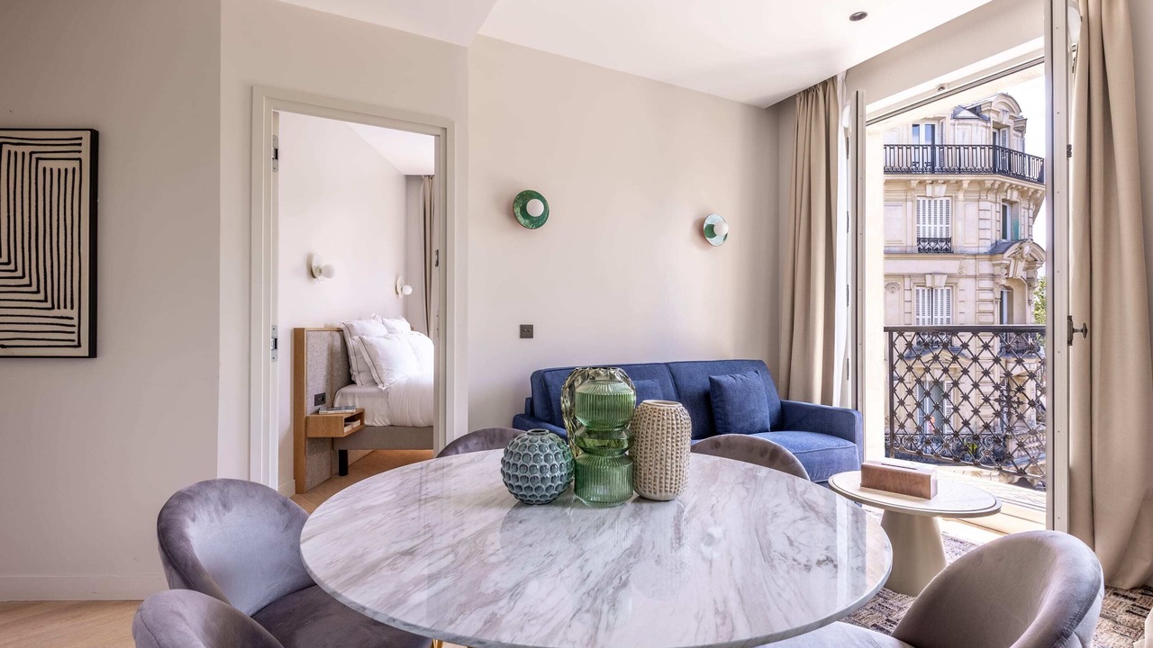 Photo of Livingroom in Arts-et-Metiers
