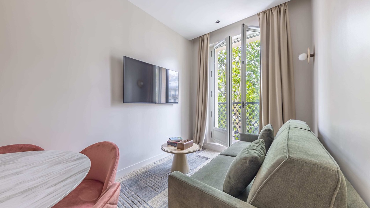 Photo of Livingroom in Arts-et-Metiers