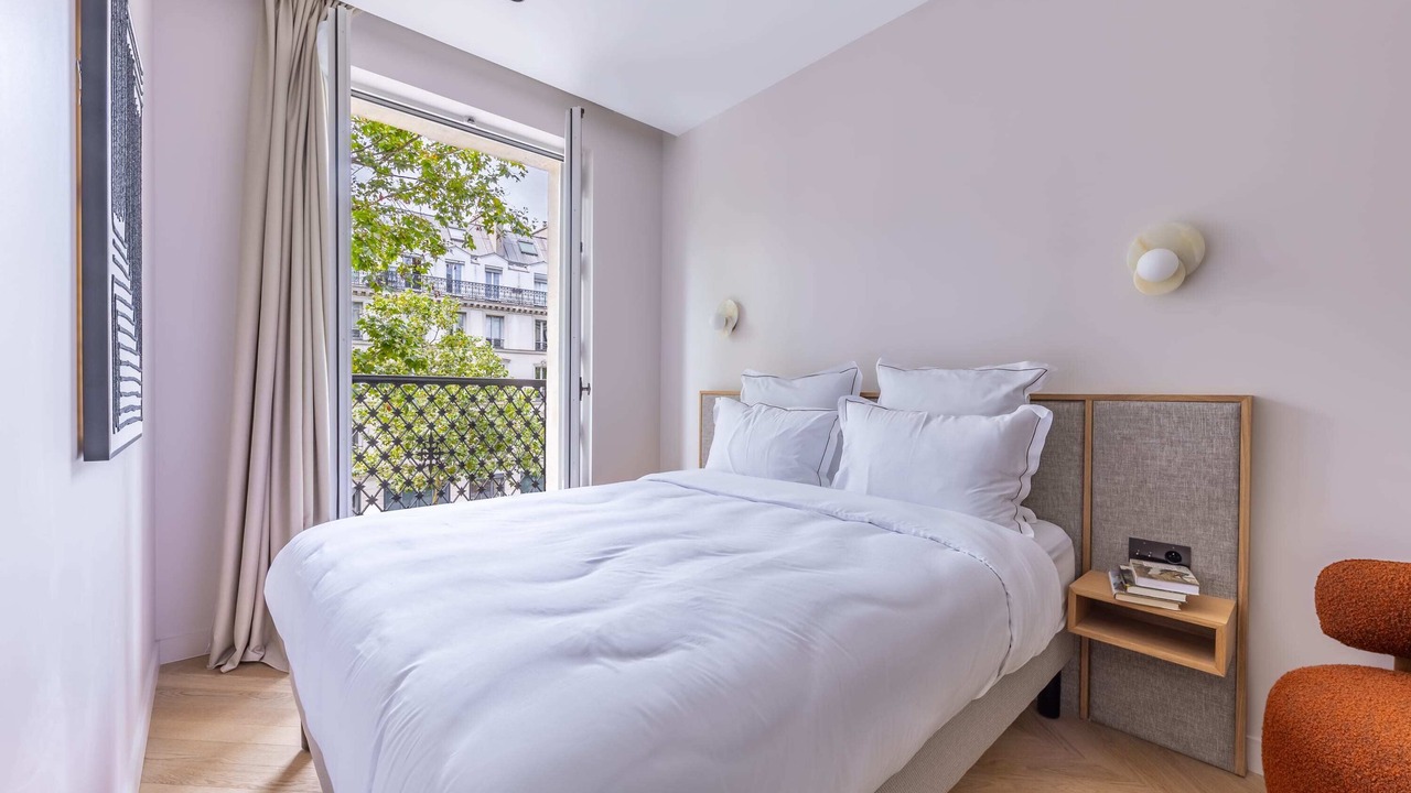 Photo of Bedroom in Arts-et-Metiers