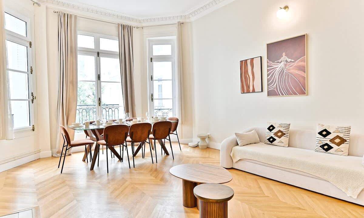 Photo of Livingroom in Porte-Dauphine
