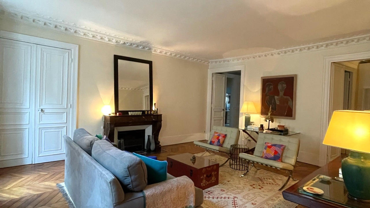 Photo of Livingroom in Quartier du Faubourg-Montmartre