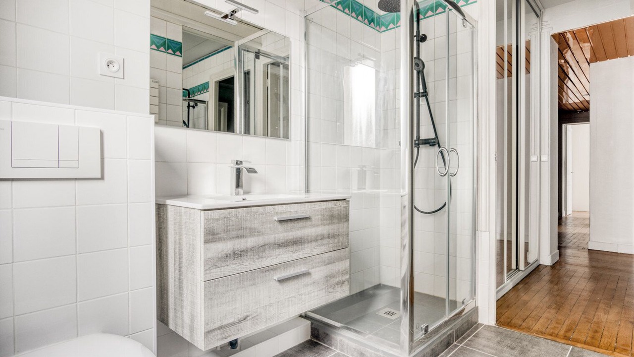 Photo of Bathroom in Quartier du Petit-Montrouge