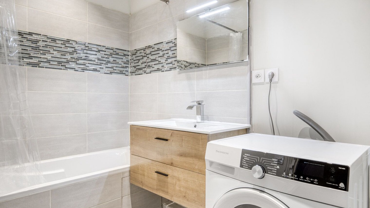 Photo of Bathroom in Quartier du Petit-Montrouge