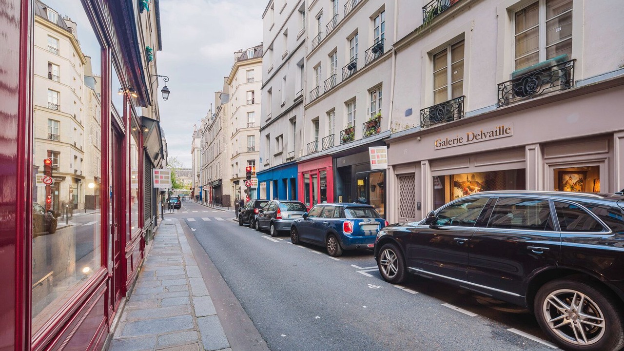 Photo of Others in Paris City Center