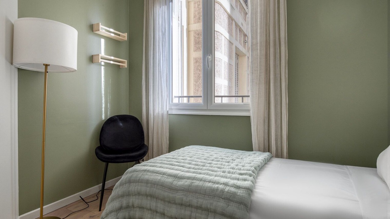 Photo of Bedroom in 16th Arrondissement