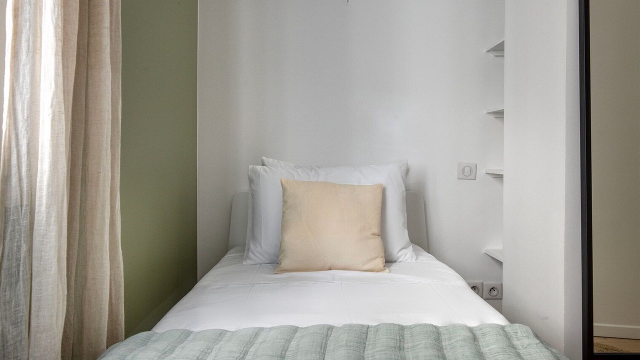 Photo of Bedroom in 16th Arrondissement