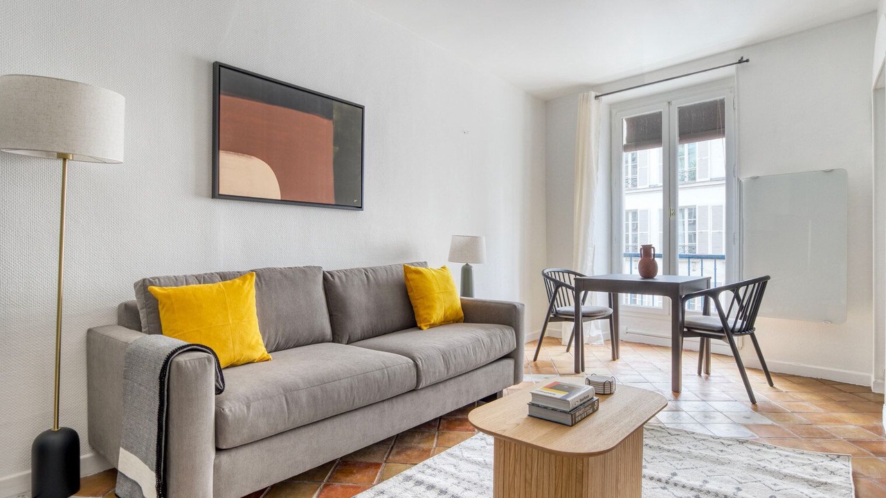 Photo of Livingroom in 10th Arrondissement