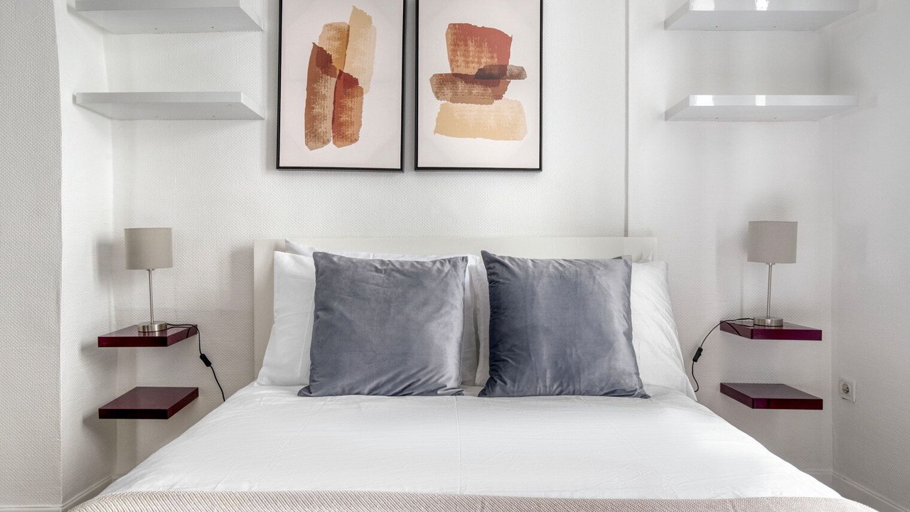 Photo of Bedroom in 10th Arrondissement