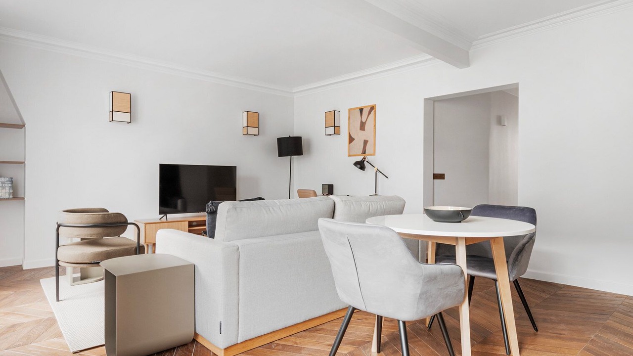 Photo of Livingroom in Quartier de la Place-Vendome