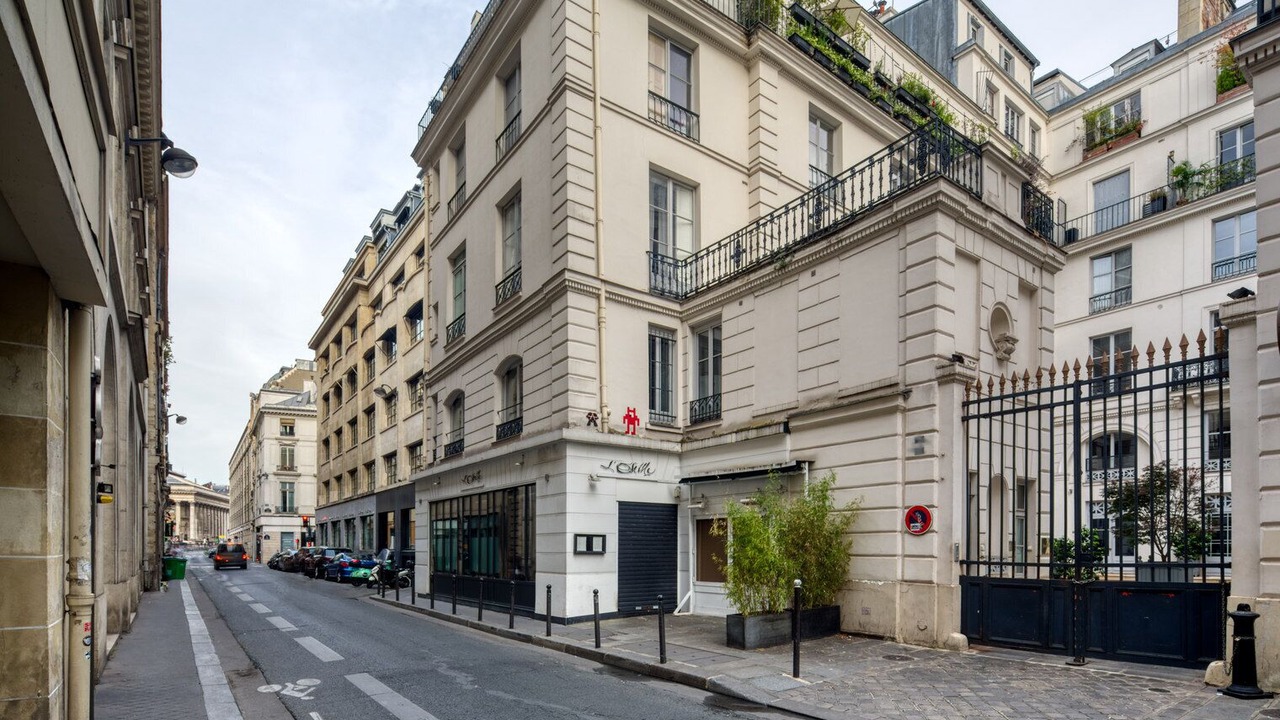 Photo of Others in 2nd Arrondissement