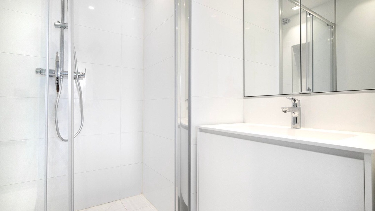 Photo of Bathroom in Quartier Saint-Ambroise