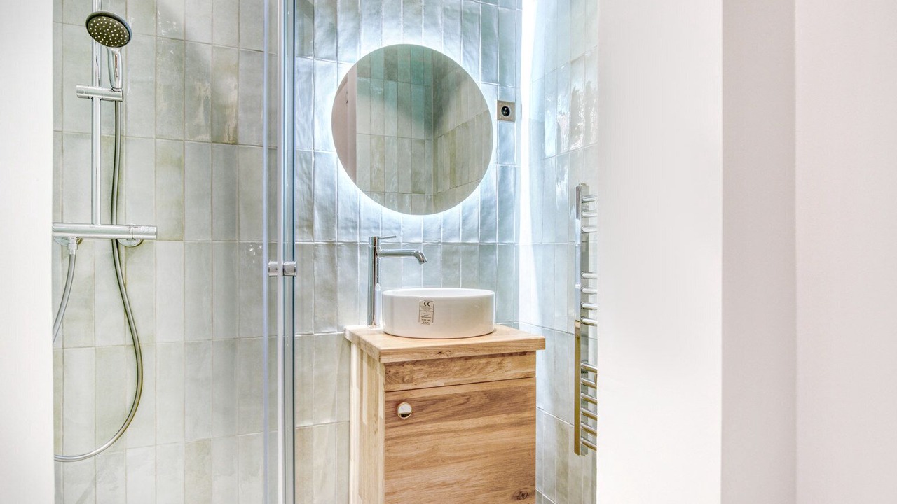 Photo of Bathroom in Quartier de la Place-Vendome
