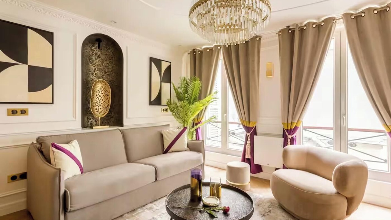 Photo of Livingroom in Quartier de la Place-Vendome