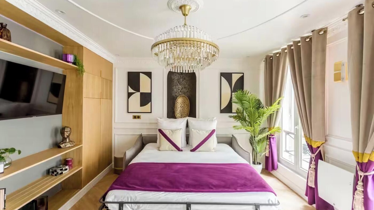 Photo of Bedroom in Quartier de la Place-Vendome