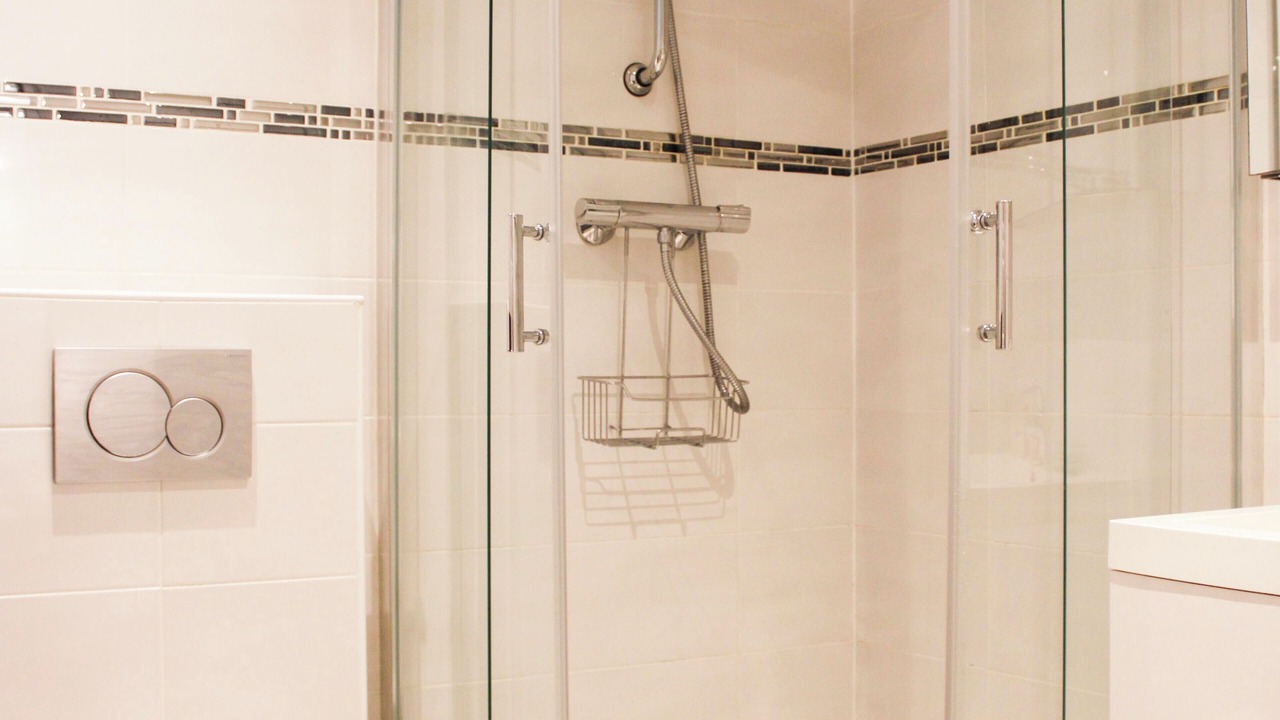 Photo of Bathroom in Quartier de la Folie-Mericourt