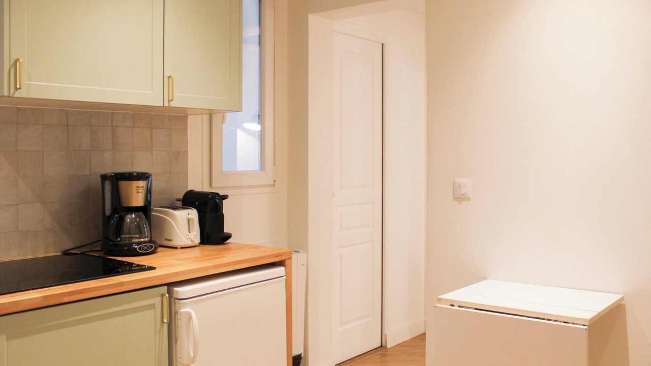 Photo of Kitchen in Quartier de la Folie-Mericourt