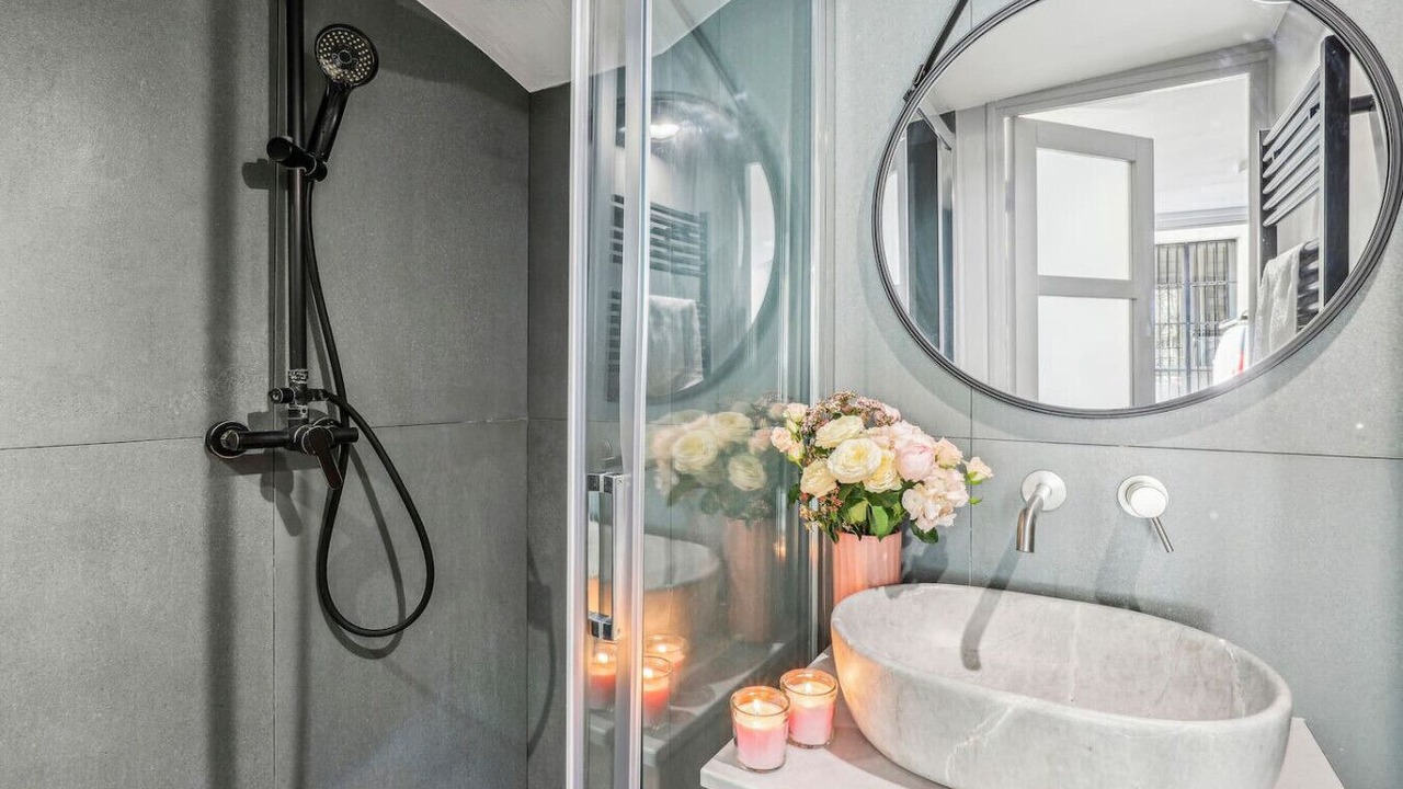 Photo of Bathroom in Palais-Royal