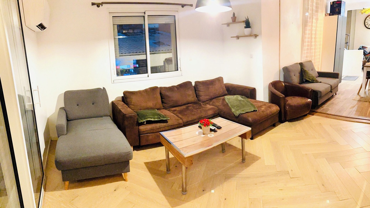 Photo of Livingroom in Colombes