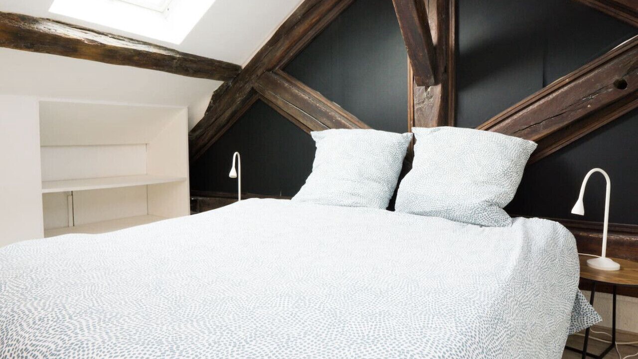 Photo of Bedroom in Suresnes
