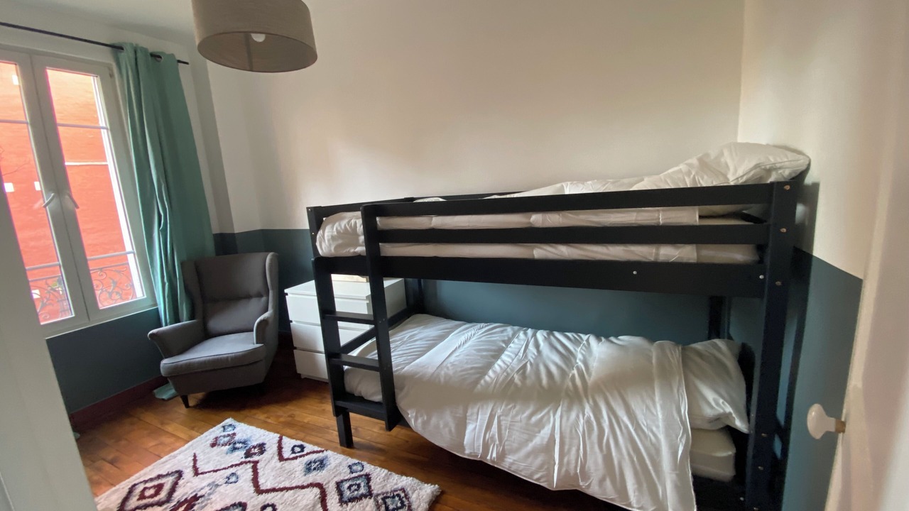 Photo of Bedroom in Courbevoie