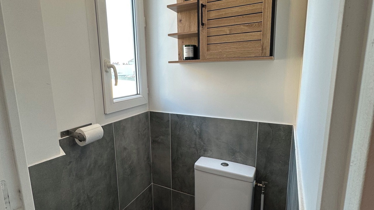 Photo of Bathroom in Louis Bertrand-Mirabeau-Semard