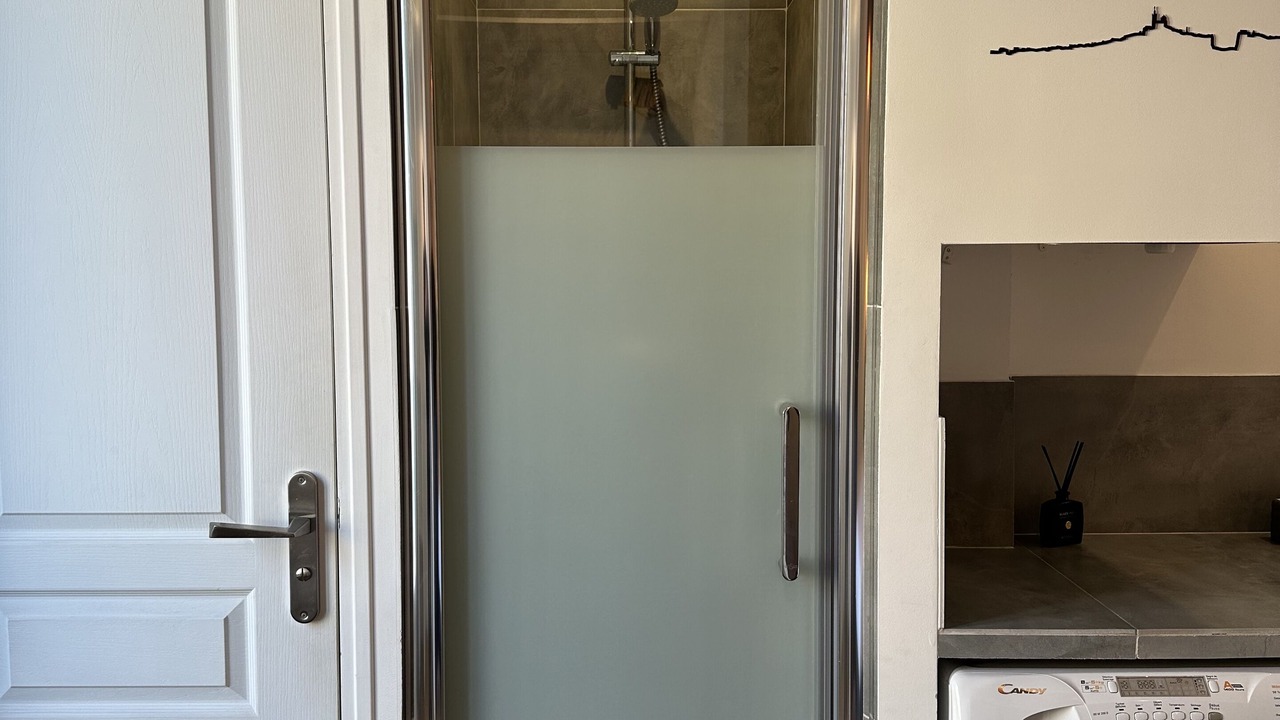 Photo of Bathroom in Louis Bertrand-Mirabeau-Semard