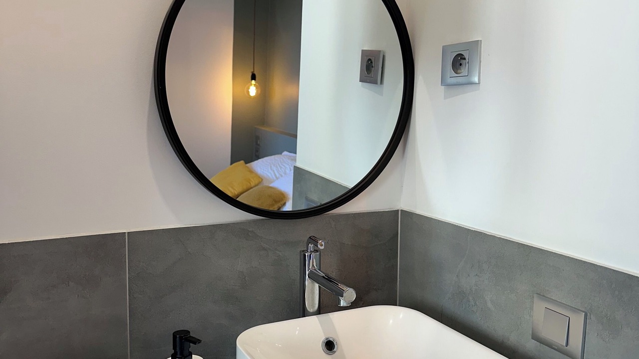 Photo of Bathroom in Louis Bertrand-Mirabeau-Semard