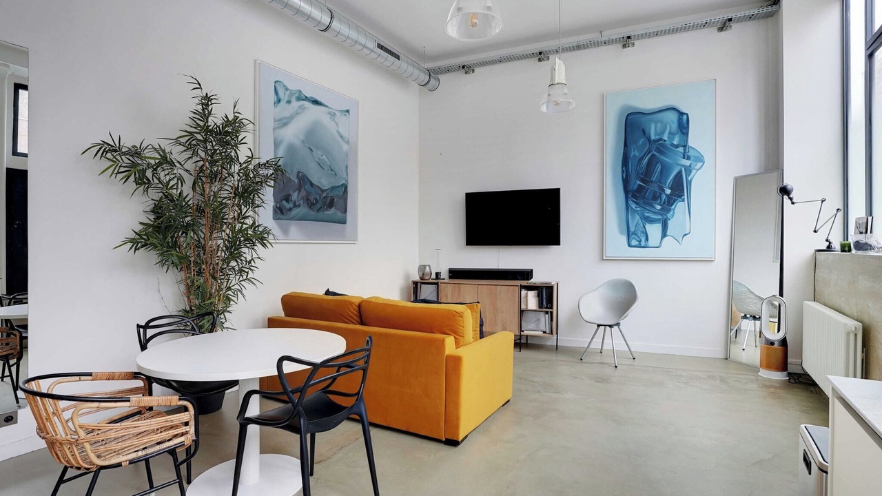 Photo of Livingroom in 18th Arrondissement