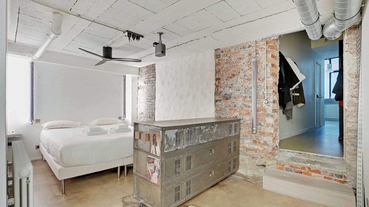 Photo of Bedroom in 18th Arrondissement