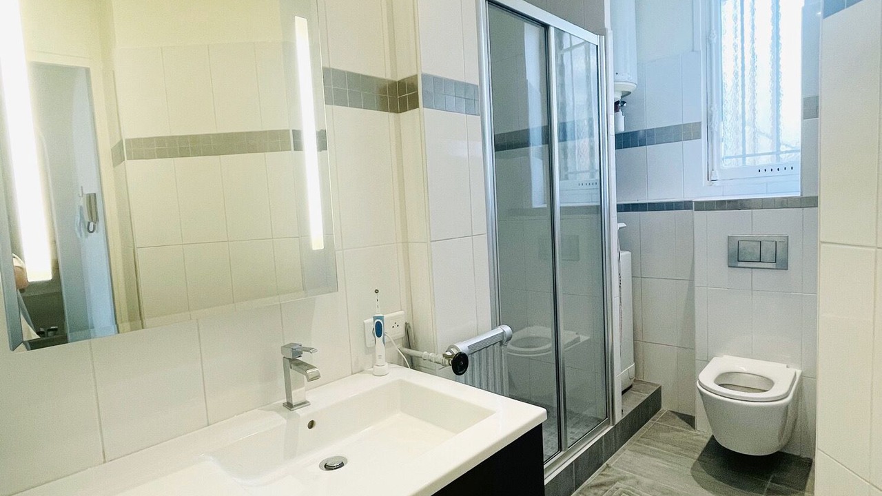 Photo of Bathroom in 16th Arrondissement