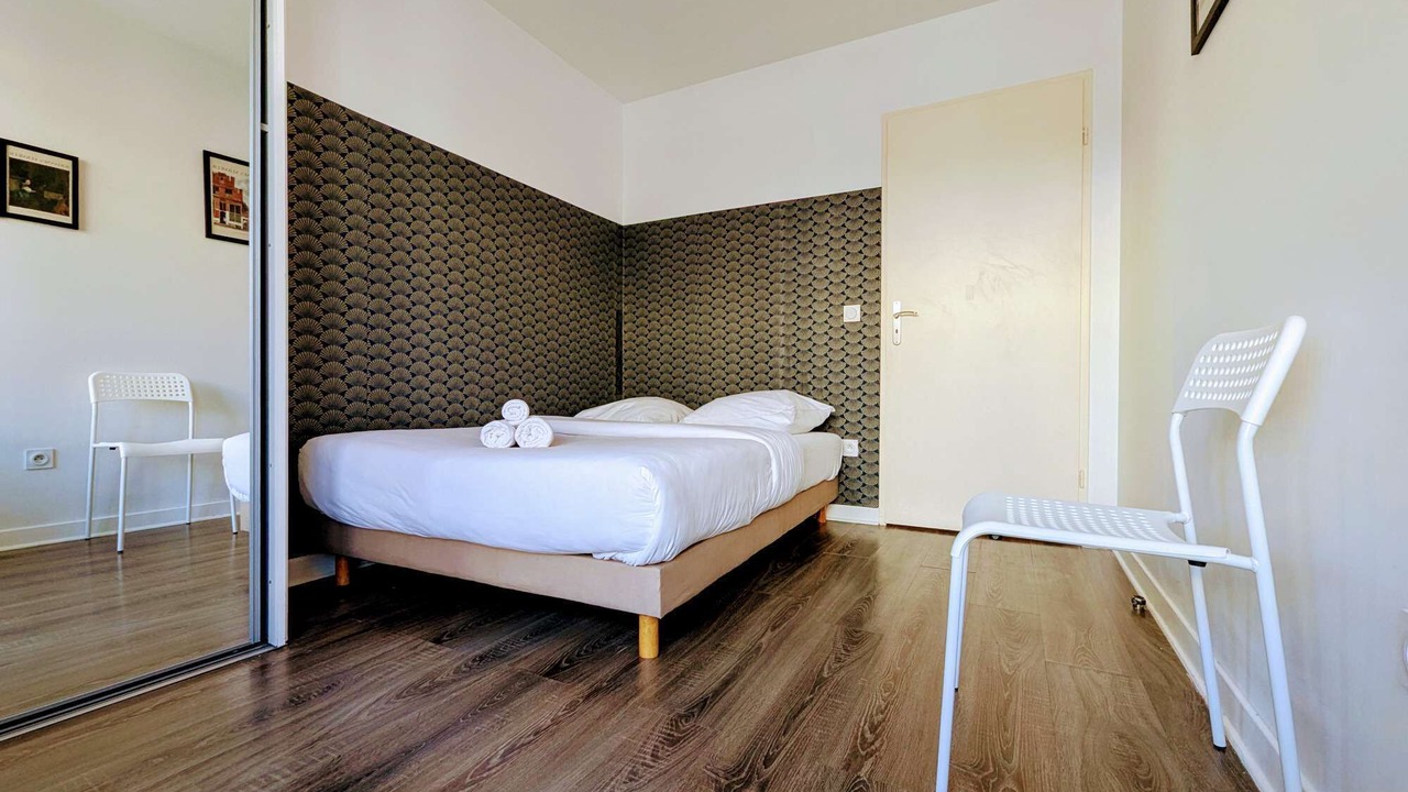 Photo of Bedroom in Asnieres-sur-Seine