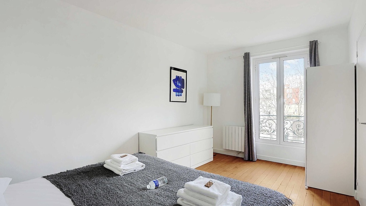 Photo of Bedroom in Saint-Ouen