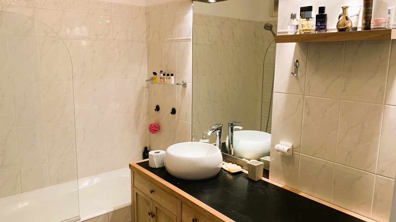 Photo of Bathroom in Issy-les-Moulineaux